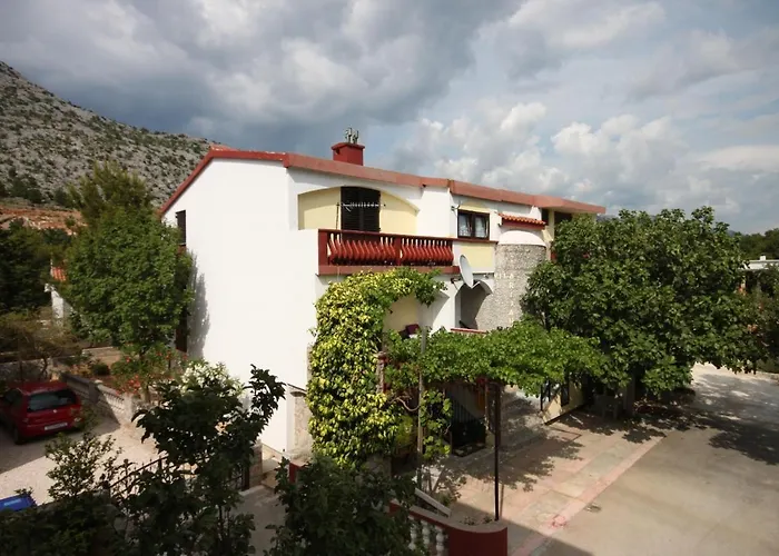 With Parking Space Starigrad, Paklenica - 6618 Appartement Starigrad Paklenica