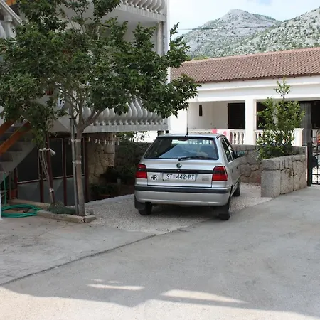 With Parking Space Starigrad, Paklenica - 6618 *